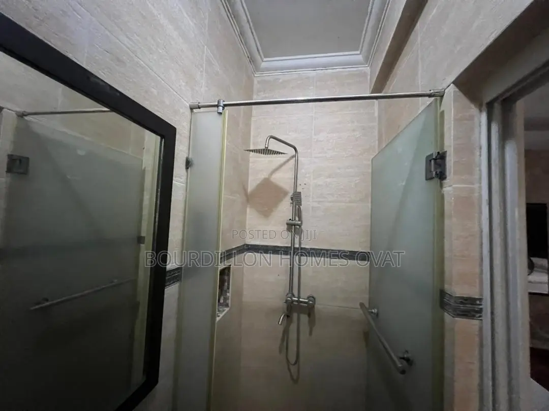 17bdrm Duplex in Lekki Phase 1 for rent