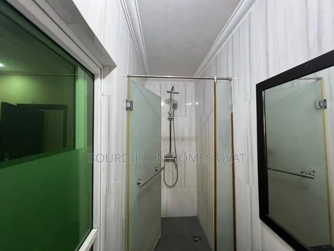17bdrm Duplex in Lekki Phase 1 for rent