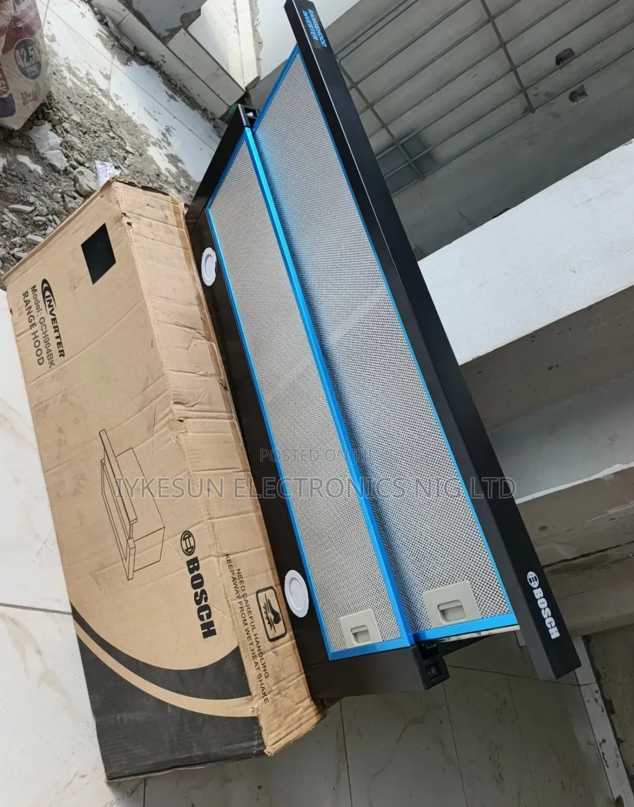 Original Bosch Under Cabinet Heat Extractor 60x90cm With Charcoal
