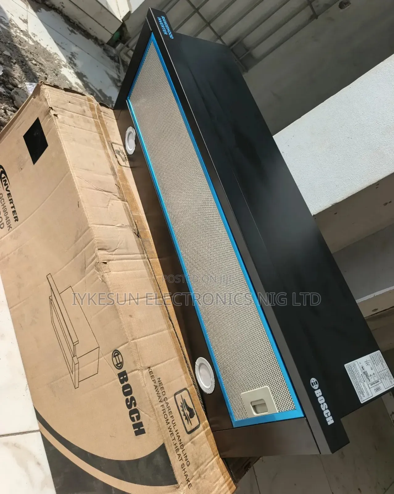 Original Bosch Under Cabinet Heat Extractor 60x90cm With Charcoal