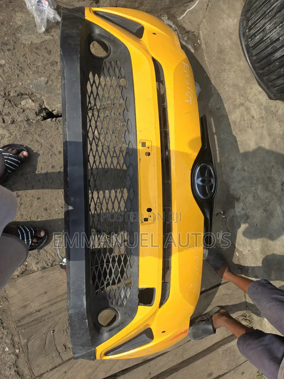 C-Hr 2015 Front Bumper