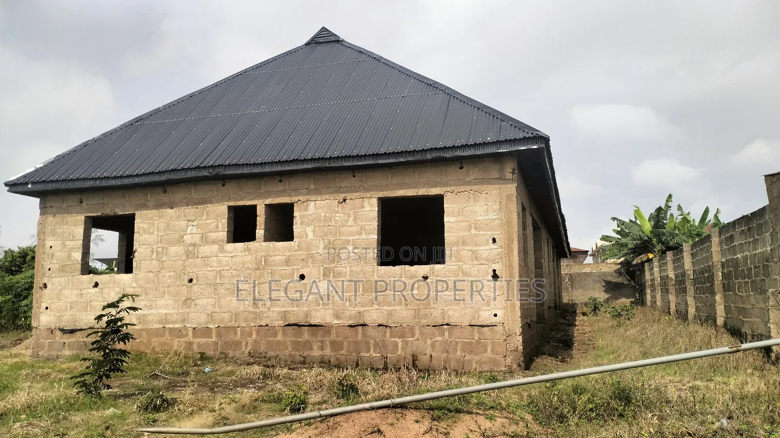 2bdrm Bungalow in Prime Estate, Osogbo for sale