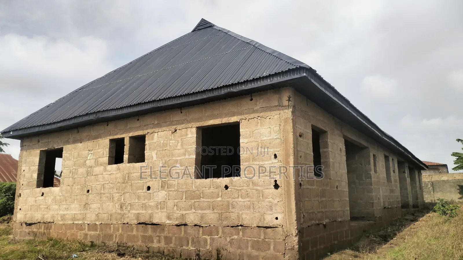 2bdrm Bungalow in Prime Estate, Osogbo for sale