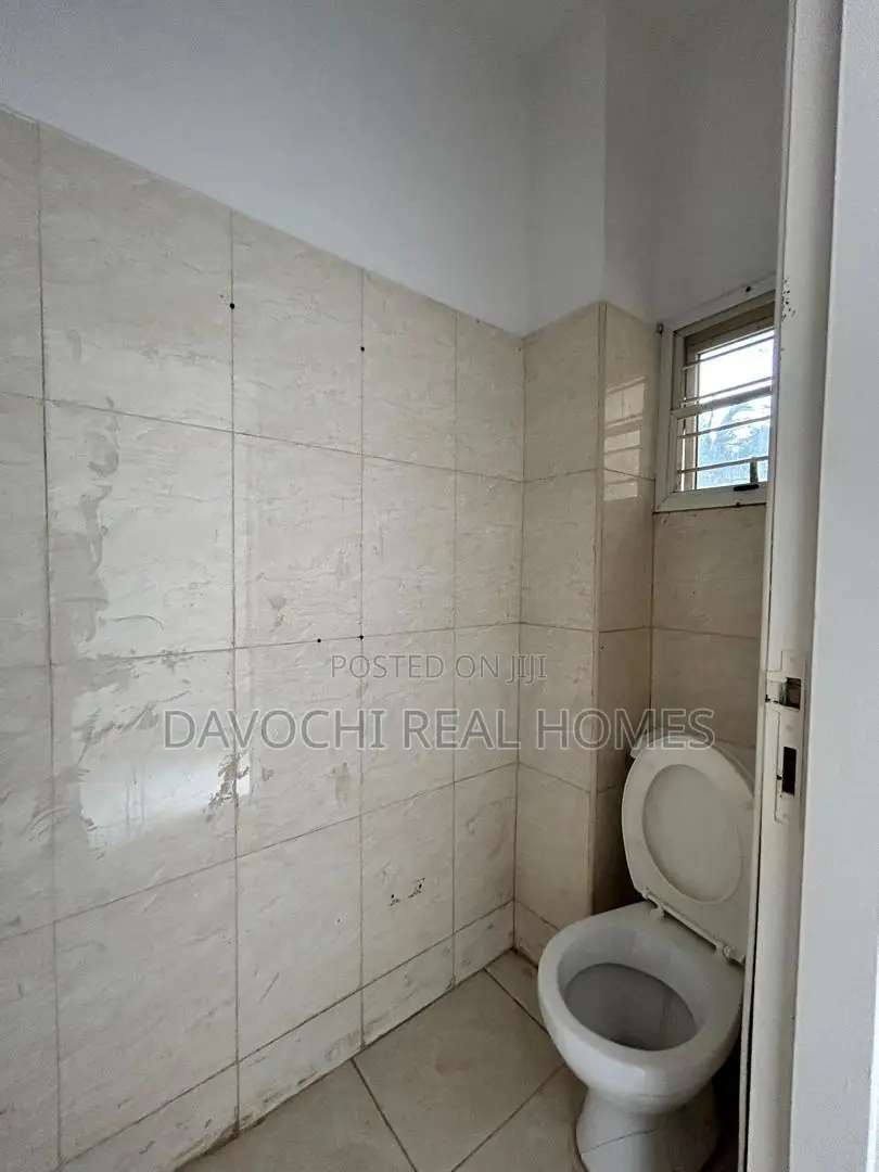 3bdrm Duplex in Fara Park, Lekki Phase 2 for rent