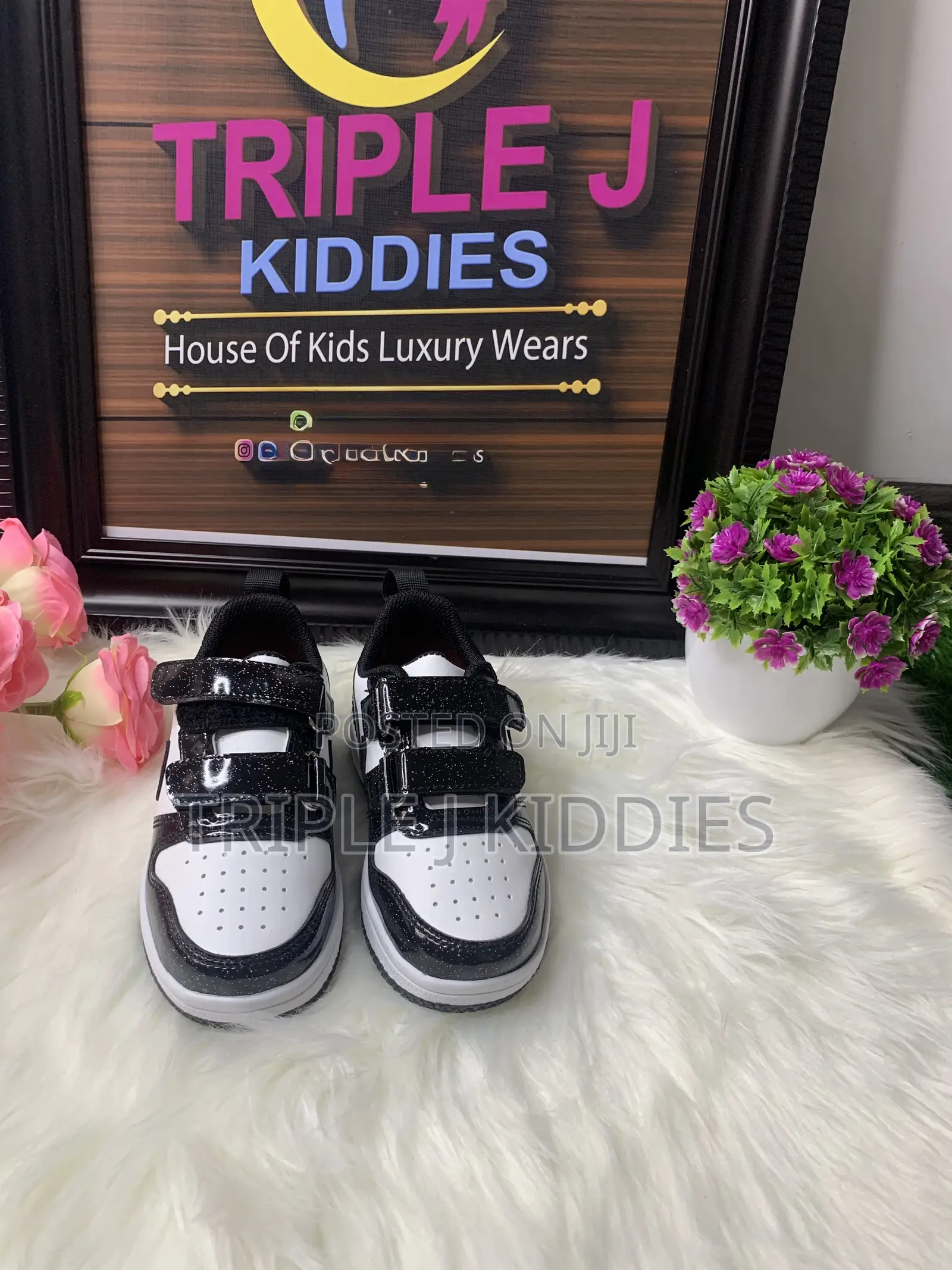 Girls Sneakers