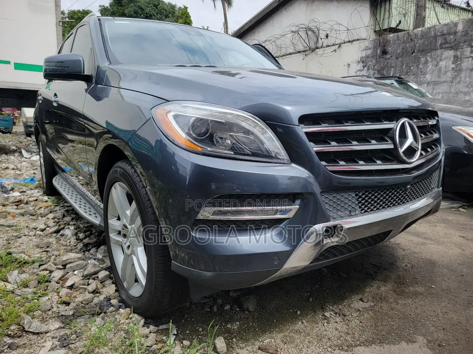 Mercedes-Benz M Class ML350 4MATIC 4dr SUV AWD (3.5L 6cyl 7A) 2014 Gray
