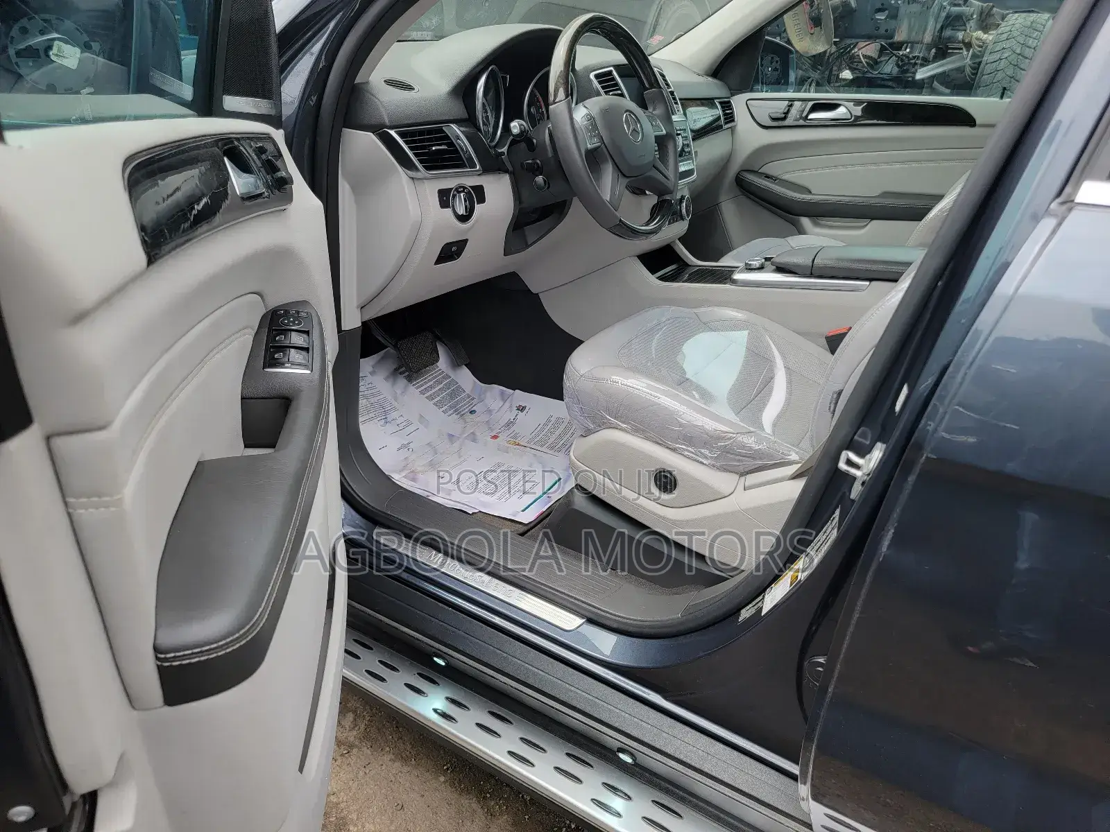 Mercedes-Benz M Class ML350 4MATIC 4dr SUV AWD (3.5L 6cyl 7A) 2014 Gray