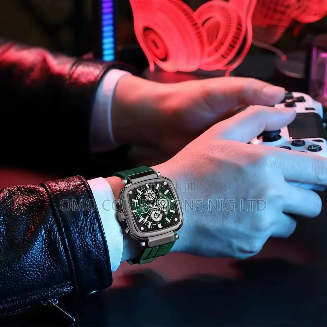 Luxury Reward V.I.P Chronograph Rubber Watch – Bold And Stylish