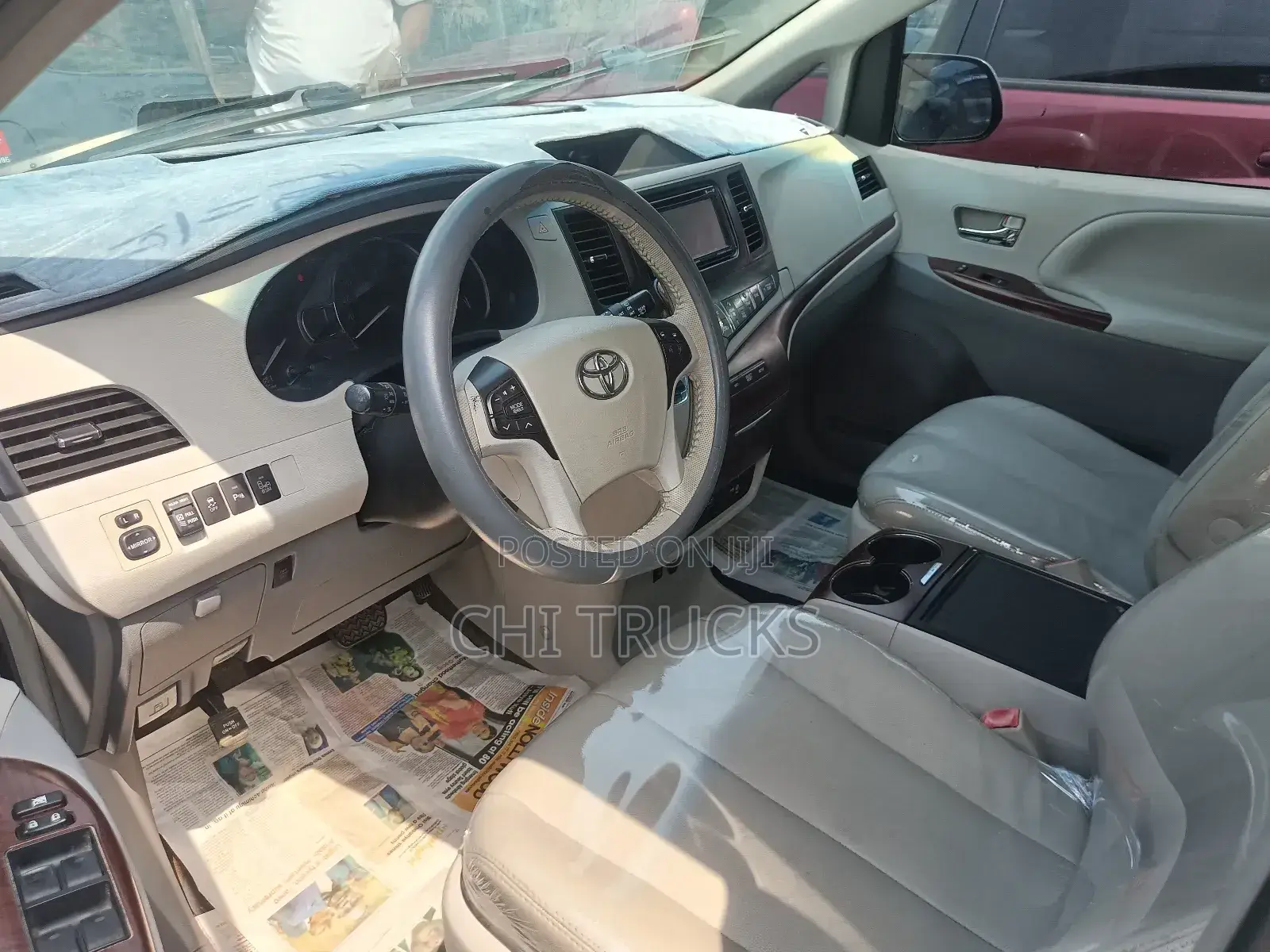Toyota Sienna XLE 7-Passenger 4dr Minivan AWD (3.5L 6cyl 6A) 2014