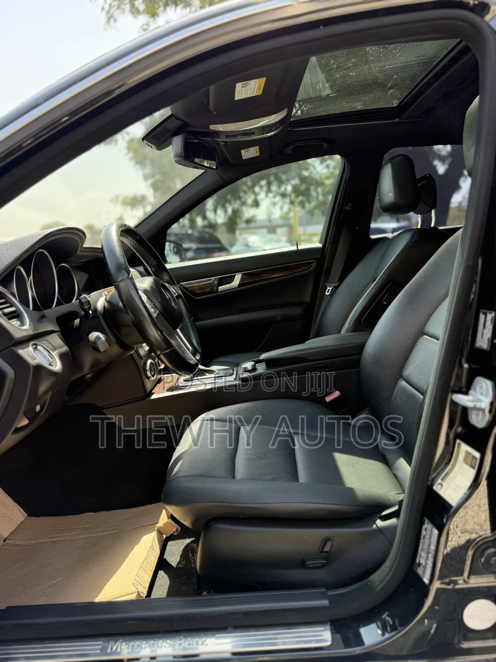 Mercedes-Benz C250 2012 Black