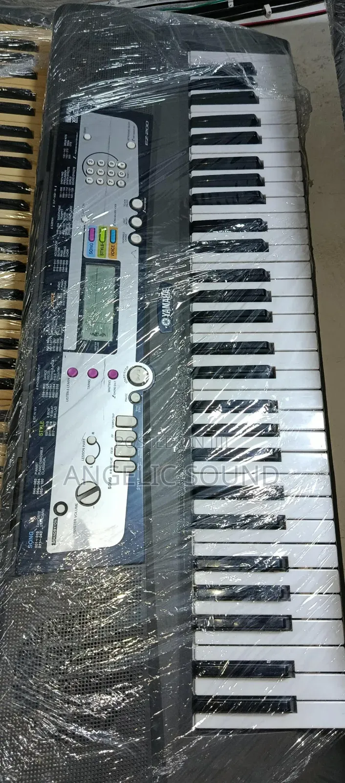 Yamaha Keyboard Ez 200