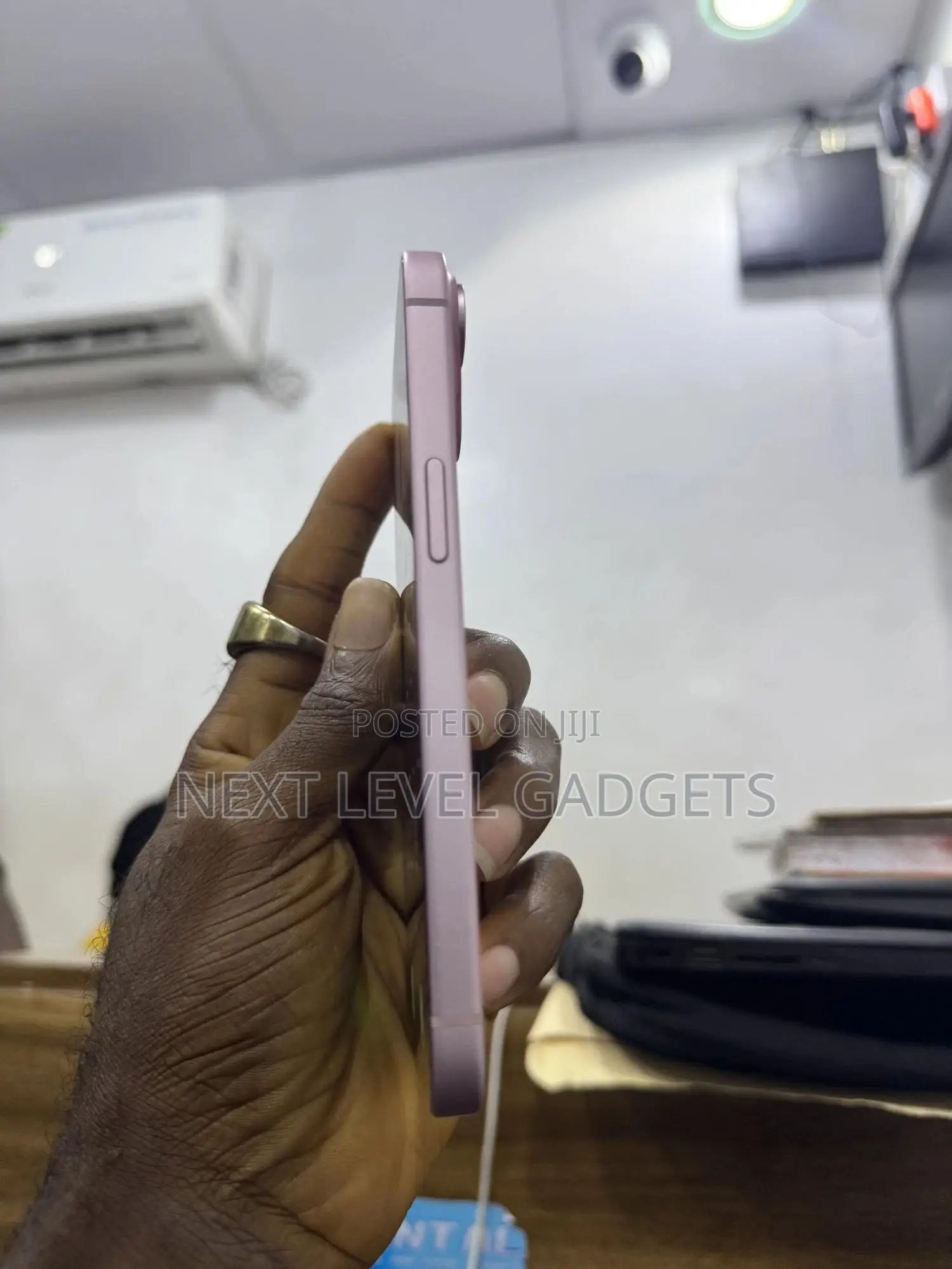 Apple iPhone 15 128 GB Pink