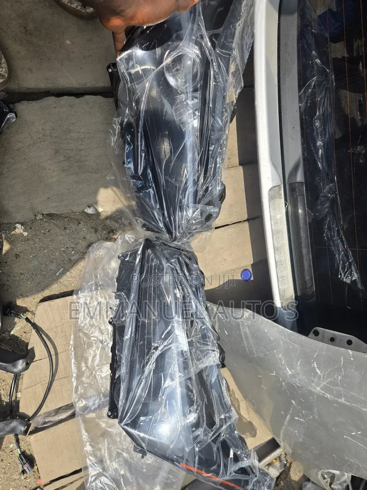 Headlight Nx200t Set