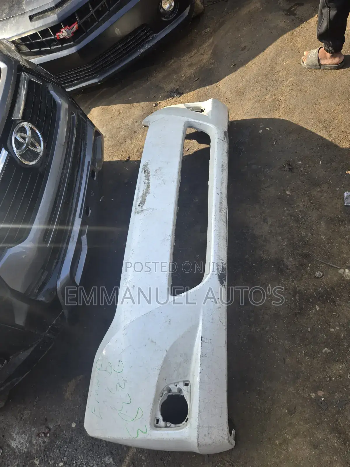 Venza 2013 Bumper