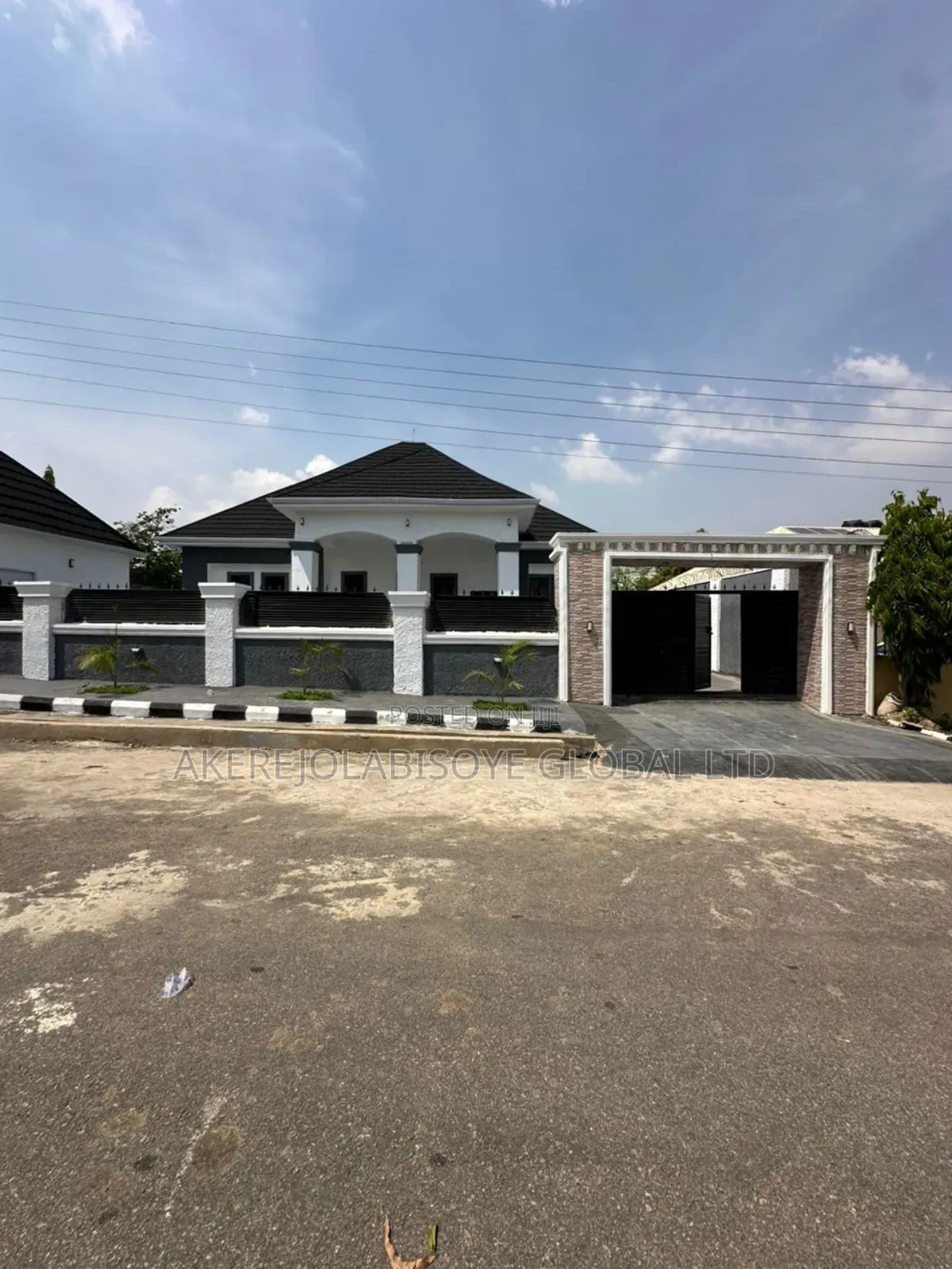 3bdrm Bungalow in Lokogoma Abuja for sale