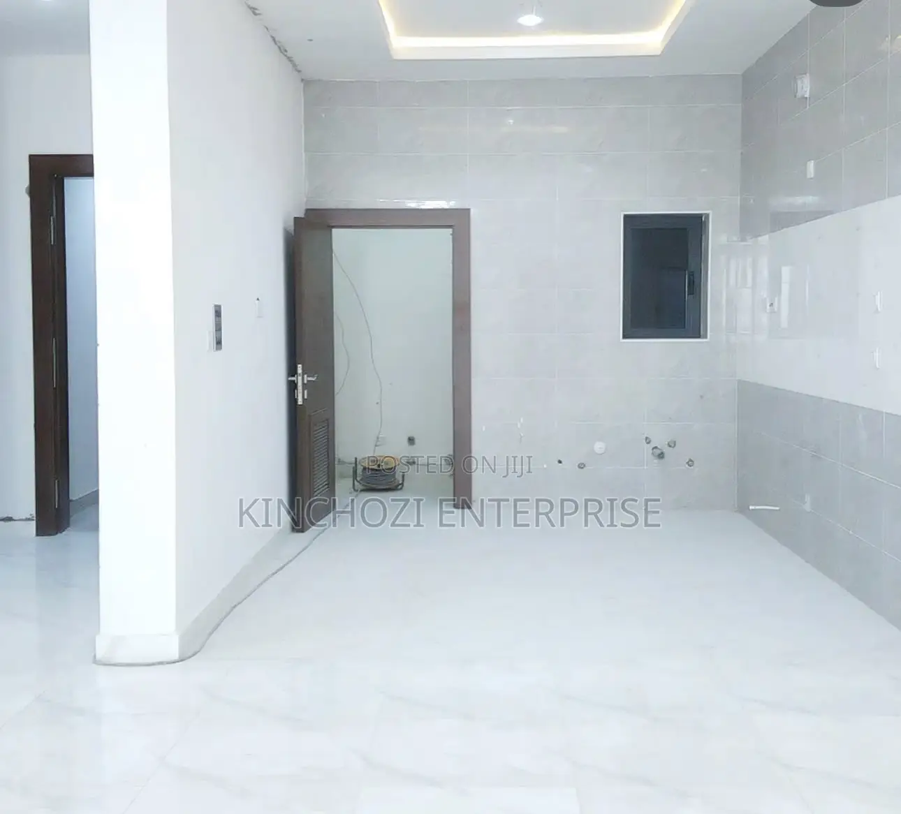 2bdrm Block of Flats in Ikate for sale