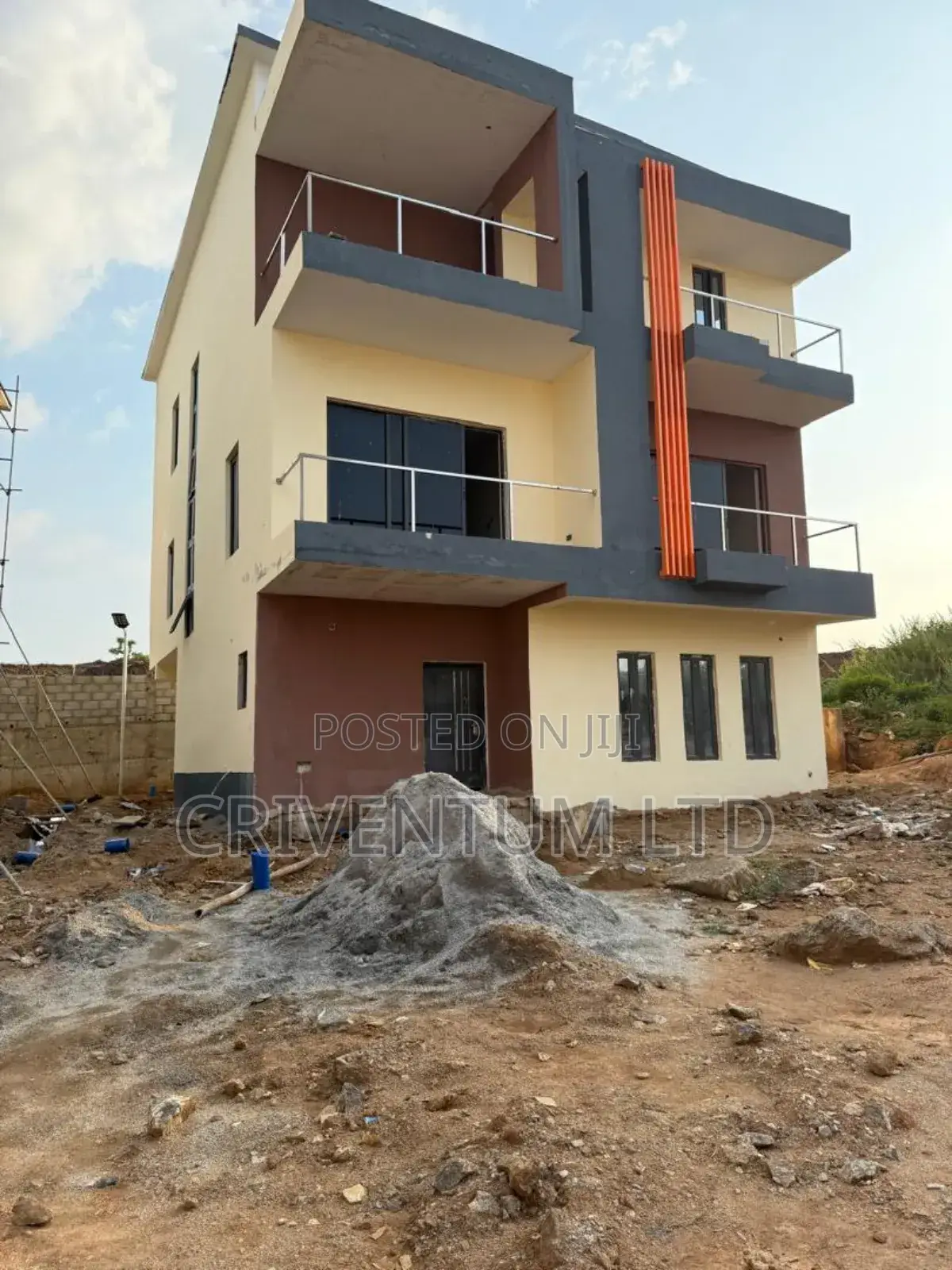 Furnished 5bdrm Duplex in Katampe (Main) for sale