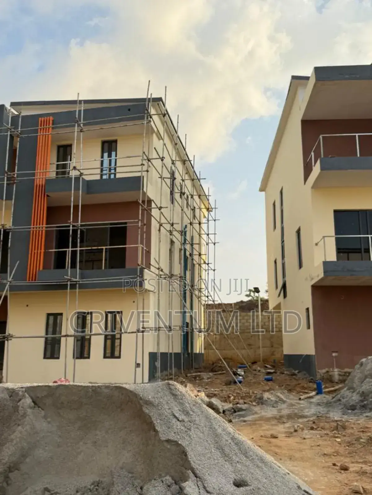 Furnished 5bdrm Duplex in Katampe (Main) for sale