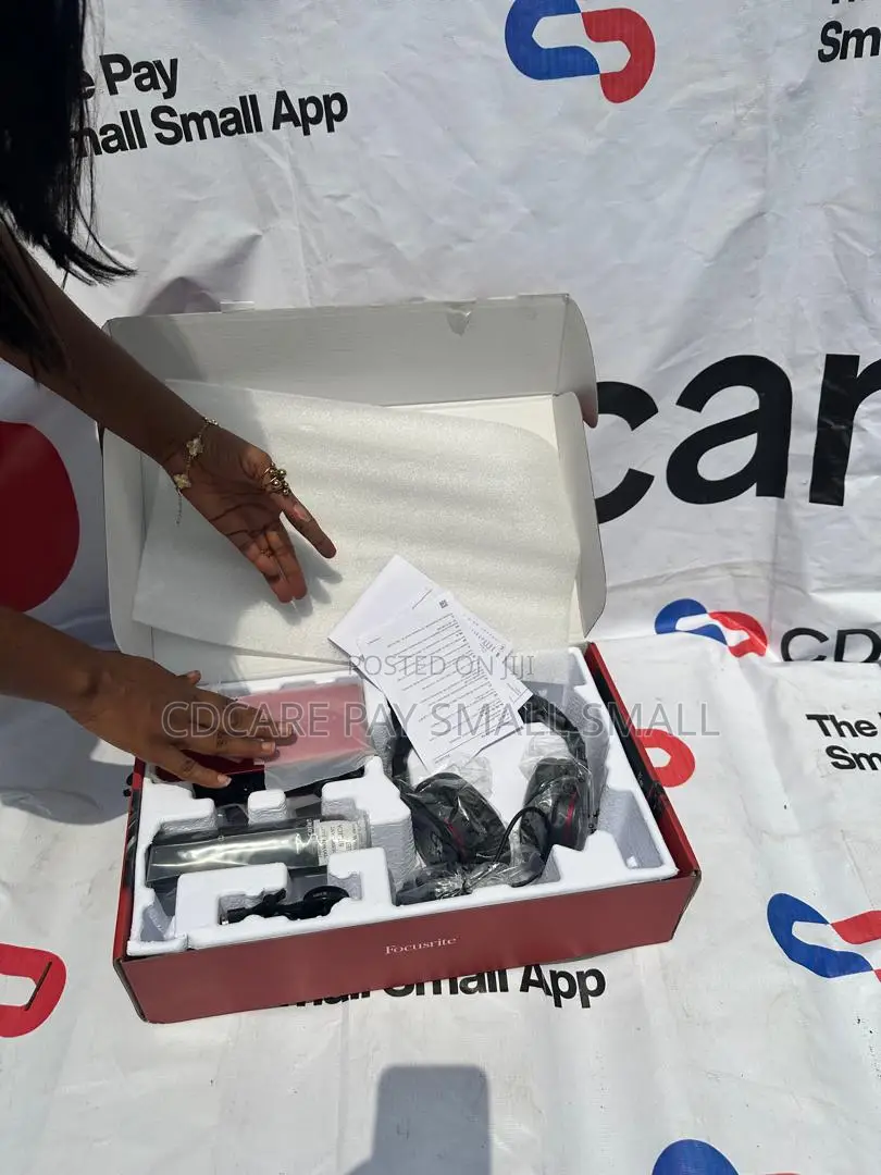 Pay Small Small Focusrite Scarlett 2i2 On Cdcare.App