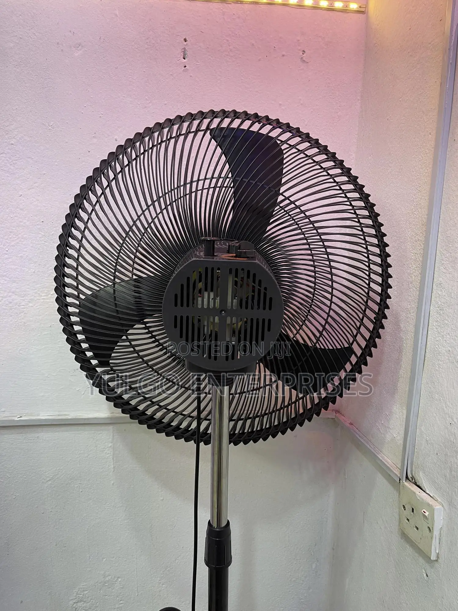 Ox 18” Standing Fan 92w