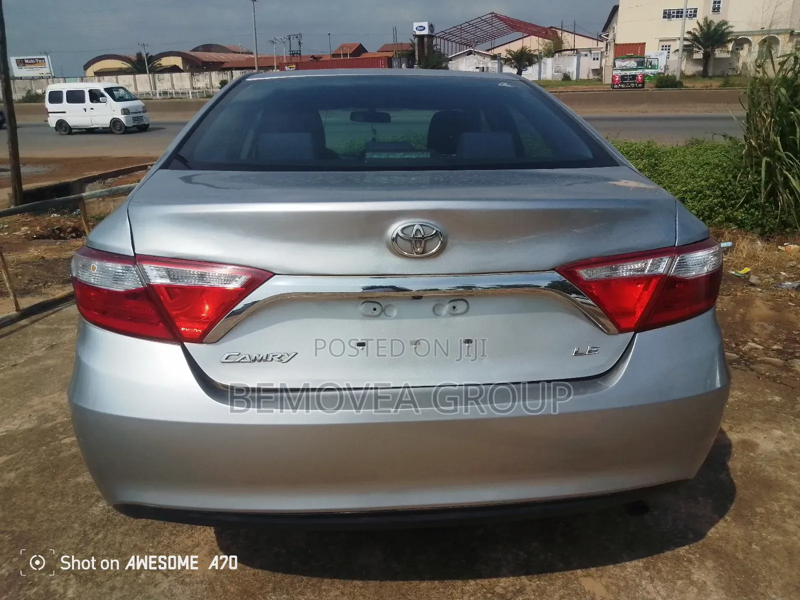 Toyota Camry LE 4dr Sedan (2.5L 4cyl 6A) 2015 Silver