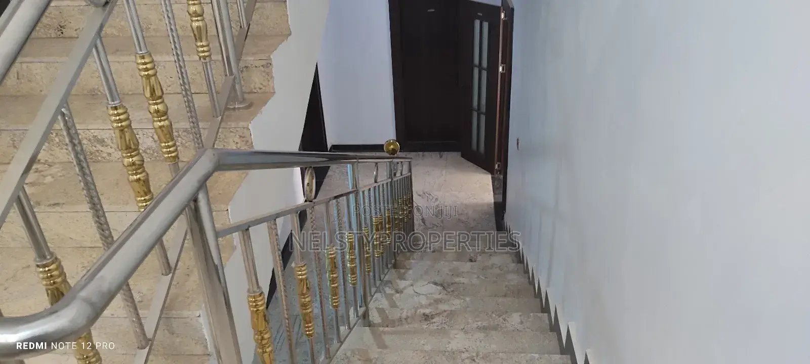 6bdrm Duplex in Efab, Central Business District for sale