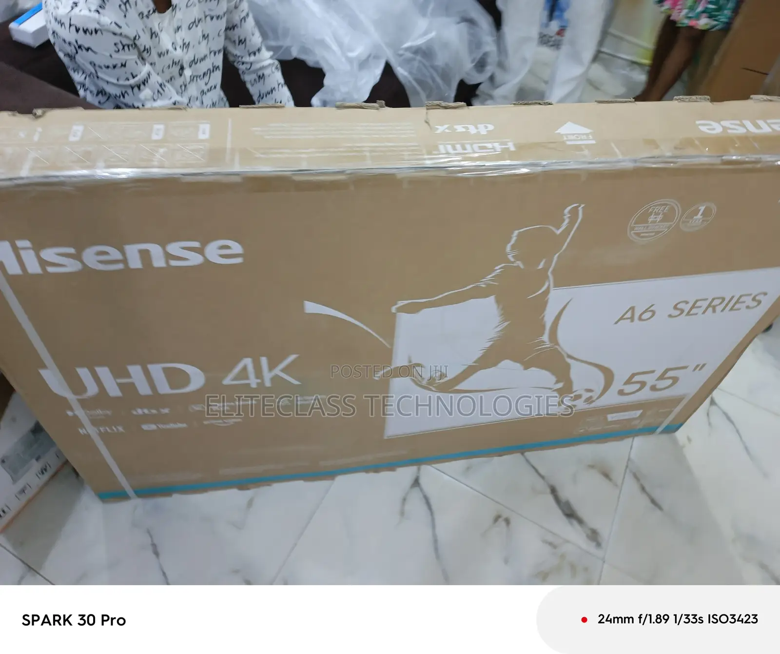 Ultra Bright View Hisense 55 Inches Smart Tv