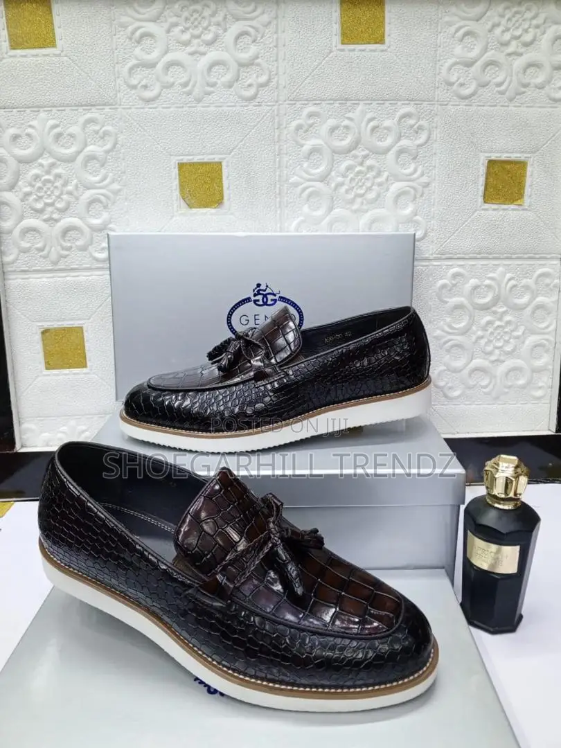Skin Leather Tassel White Sole Shoes