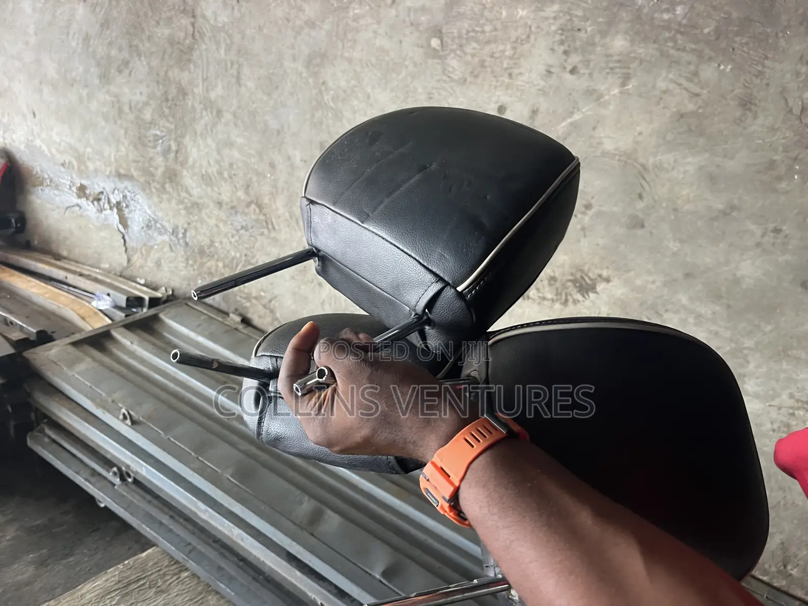 Headrest Toyota Venza 2010-13 Available Black