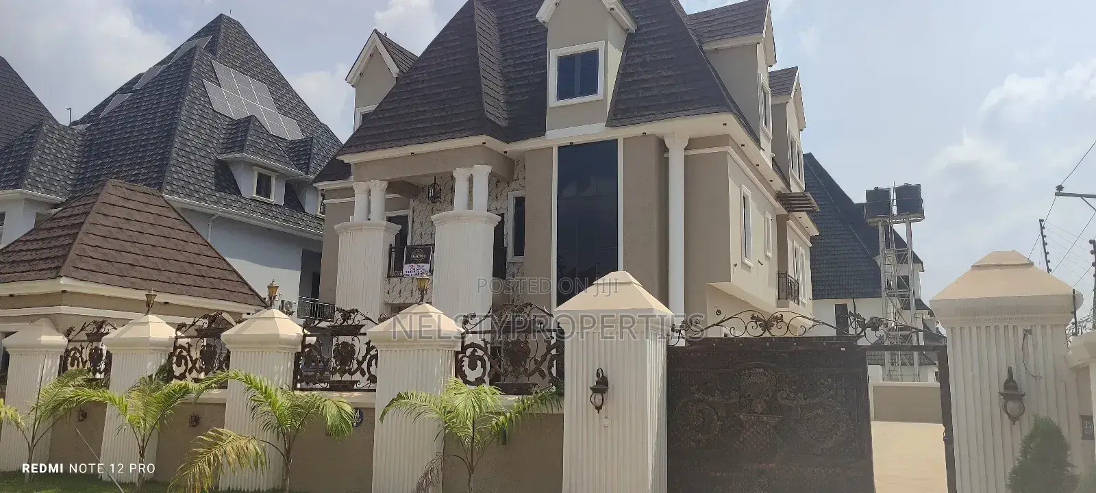 6bdrm Penthouse in Efab Metropolis, Gwarinpa for sale
