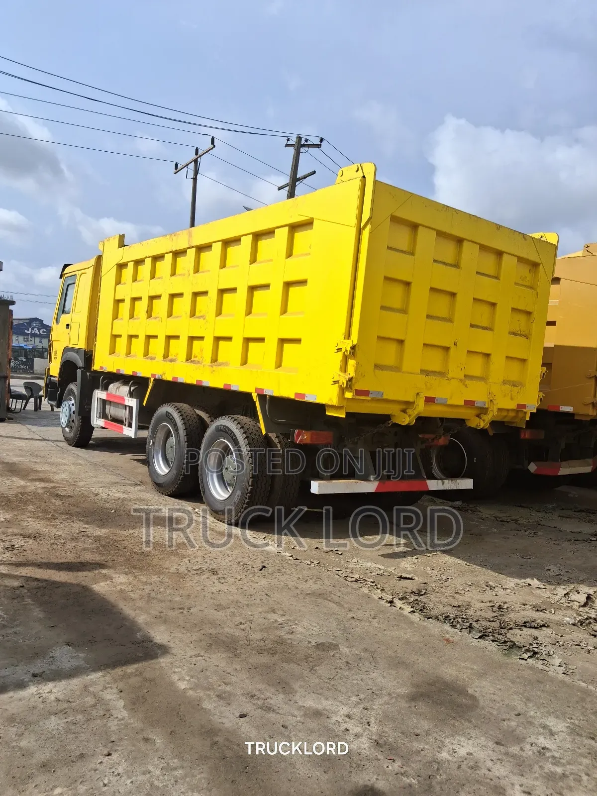 2021 Dump Truck