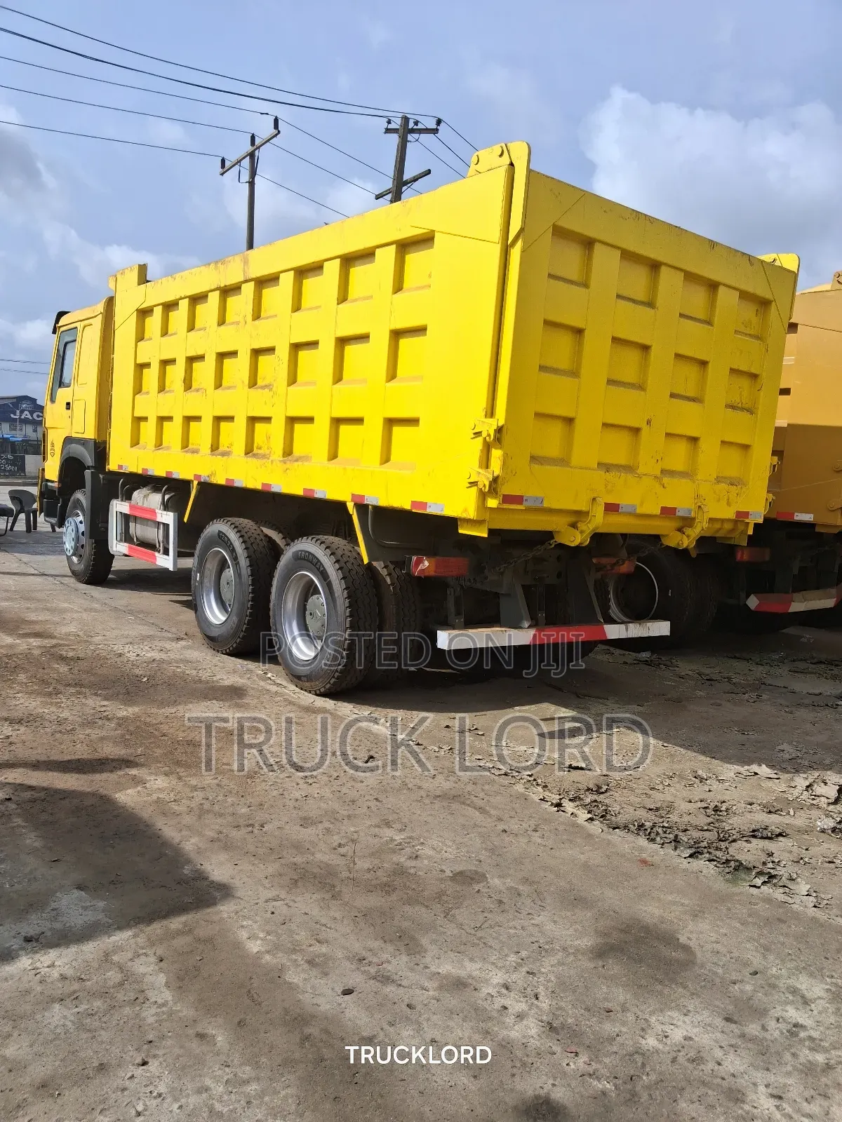2021 Dump Truck