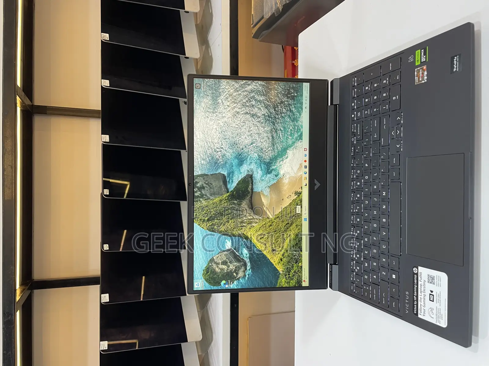 Laptop HP Victus 15 16GB AMD Ryzen 5 SSD 512GB