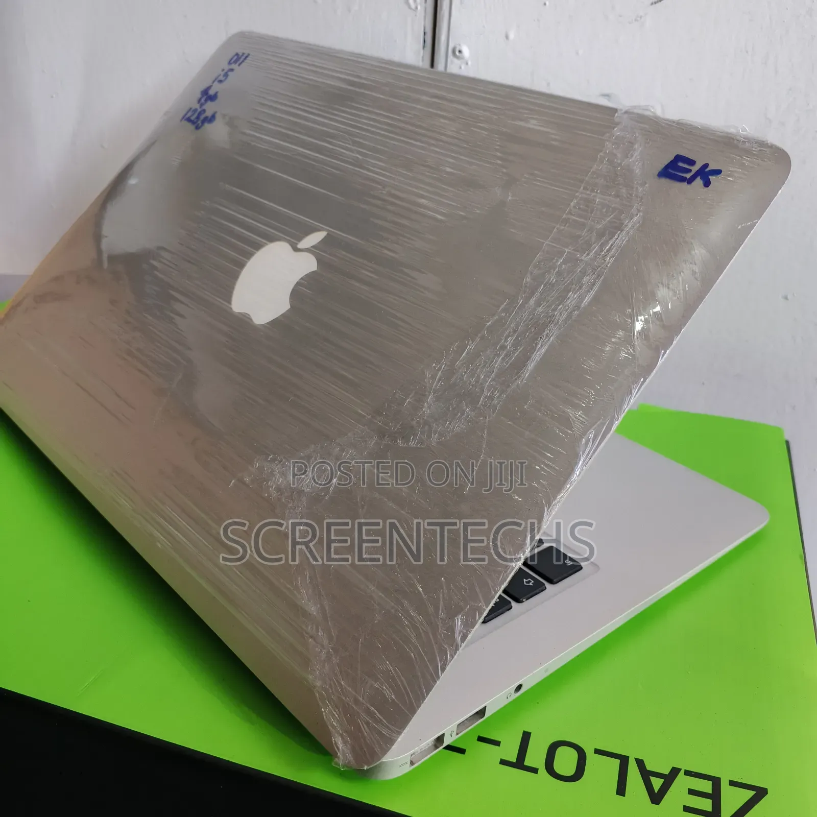 Laptop Apple MacBook Air 2011 4GB Intel Core i5 SSD 128GB