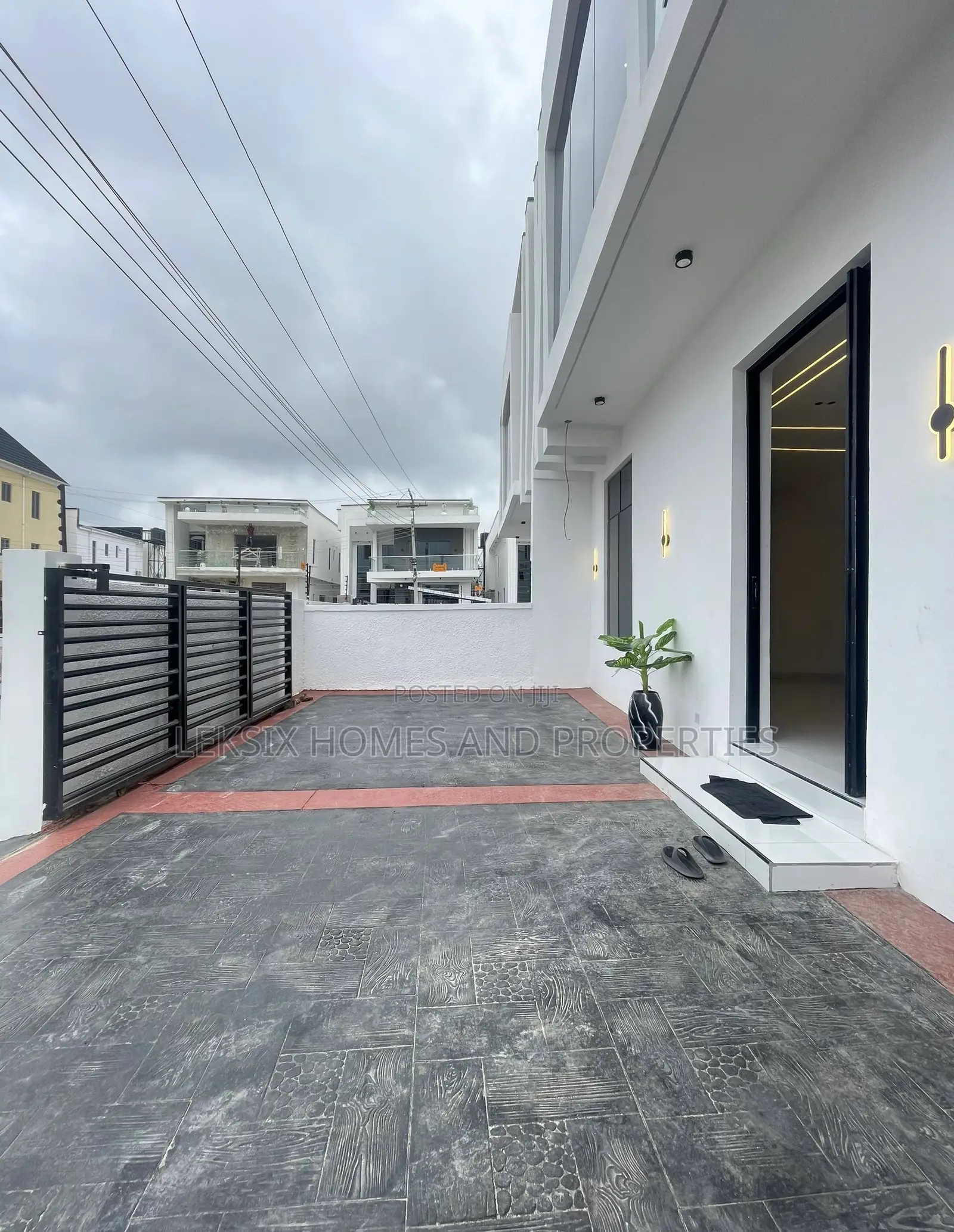 4bdrm Duplex in A Well Secured, Ado / Ajah for sale