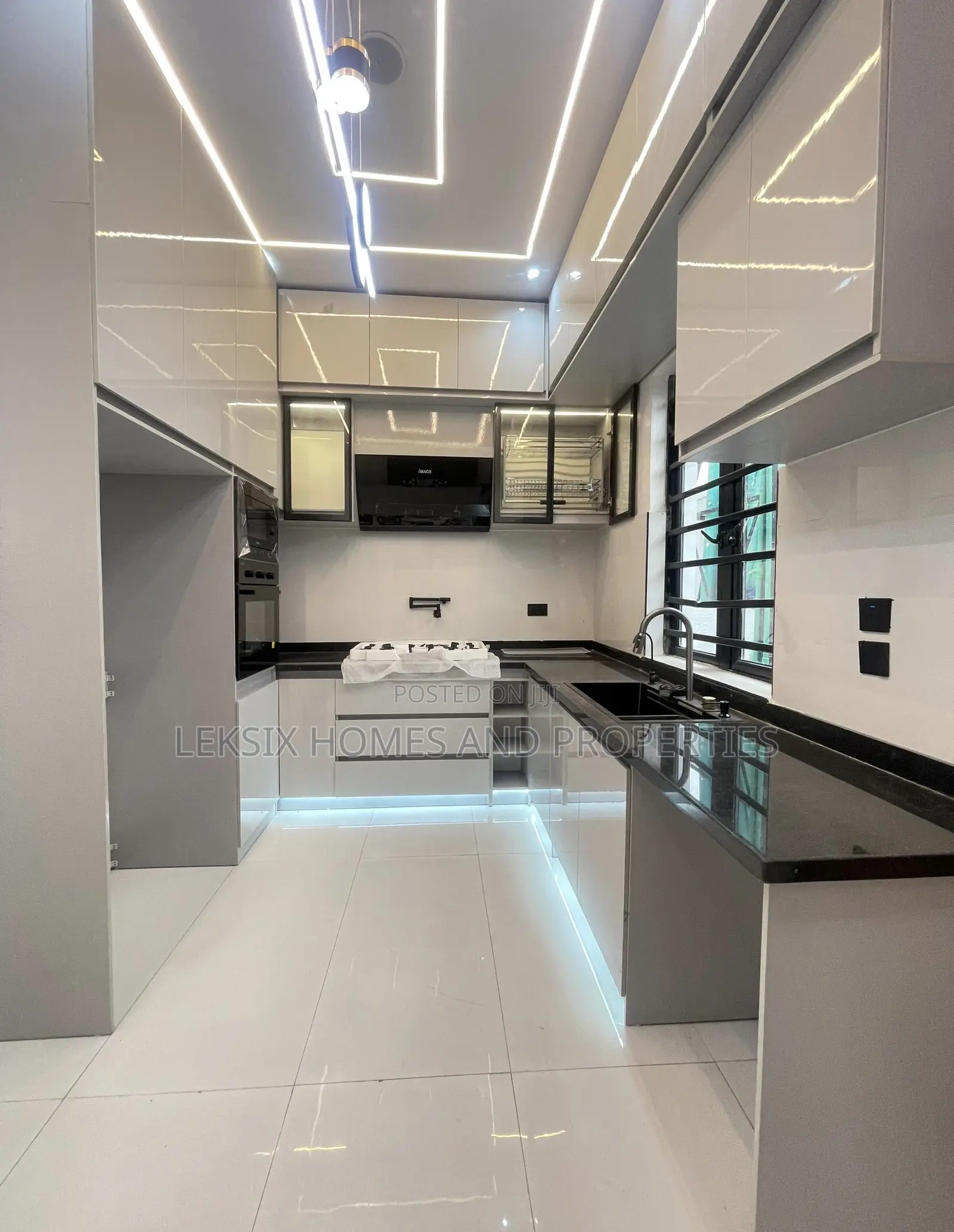 4bdrm Duplex in A Well Secured, Ado / Ajah for sale