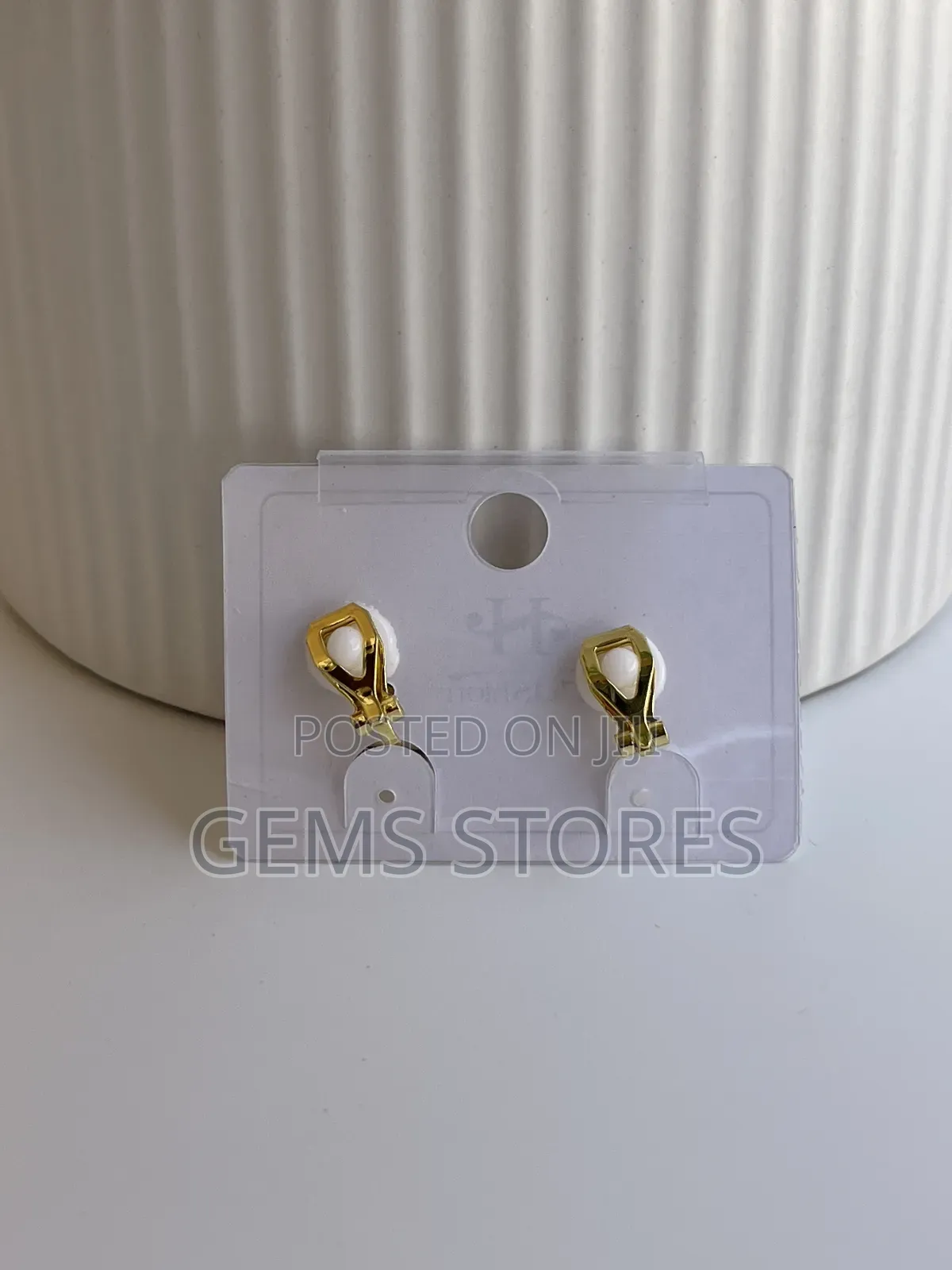 Elegant Unisex Geometric Clip Earrings - No Piercing Required!
