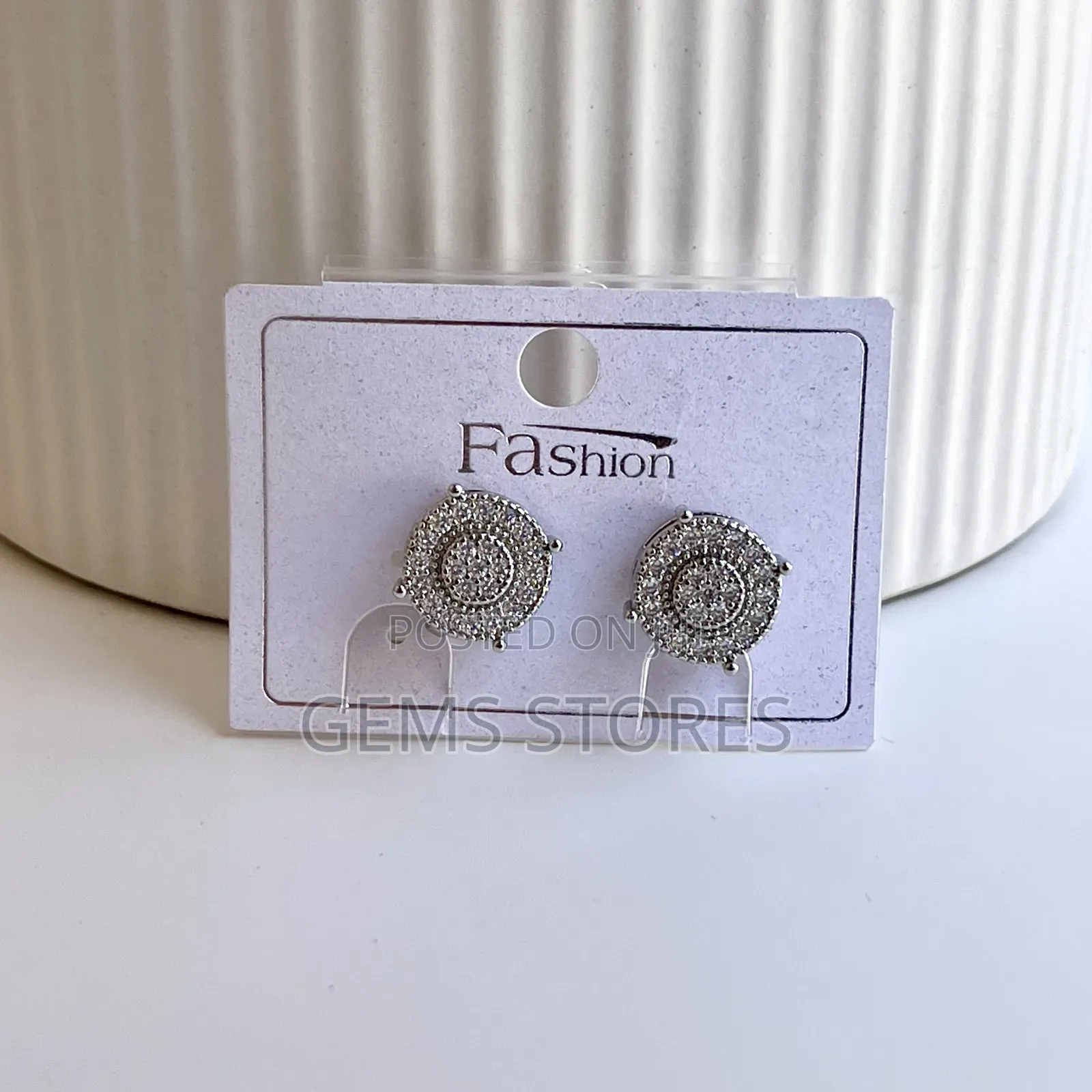 Elegant Unisex Geometric Clip Earrings - No Piercing Required!