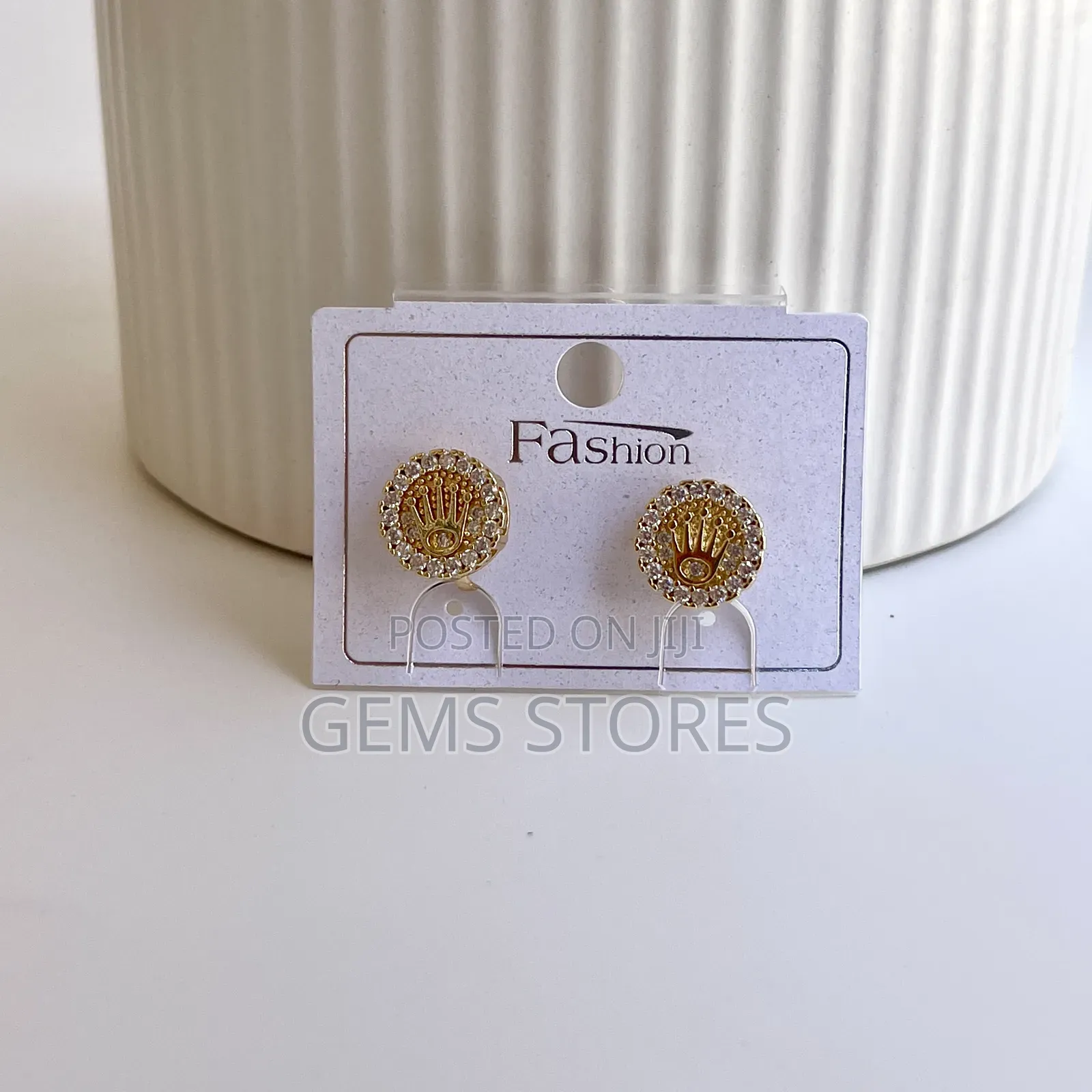 Elegant Unisex Geometric Clip Earrings - No Piercing Required!