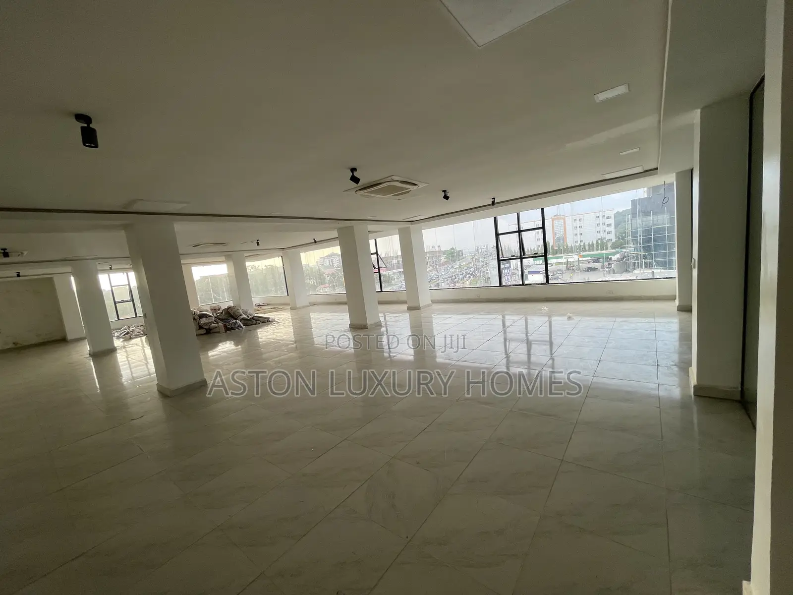 Massive Work/Business Space 490sqm