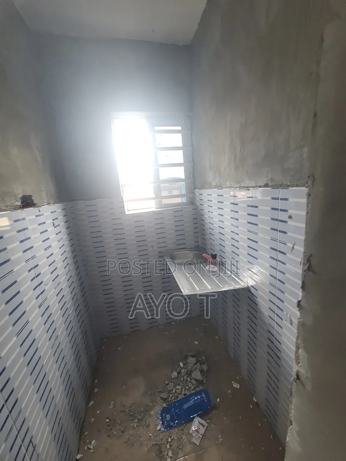 Studio Apartment in Bariga for rent