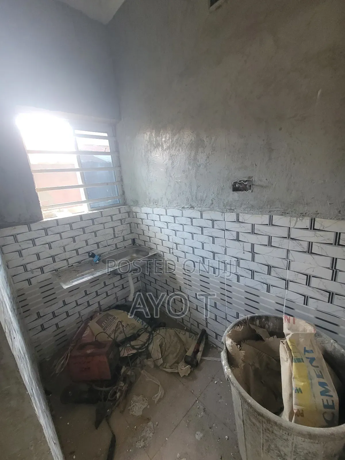 Studio Apartment in Bariga for rent