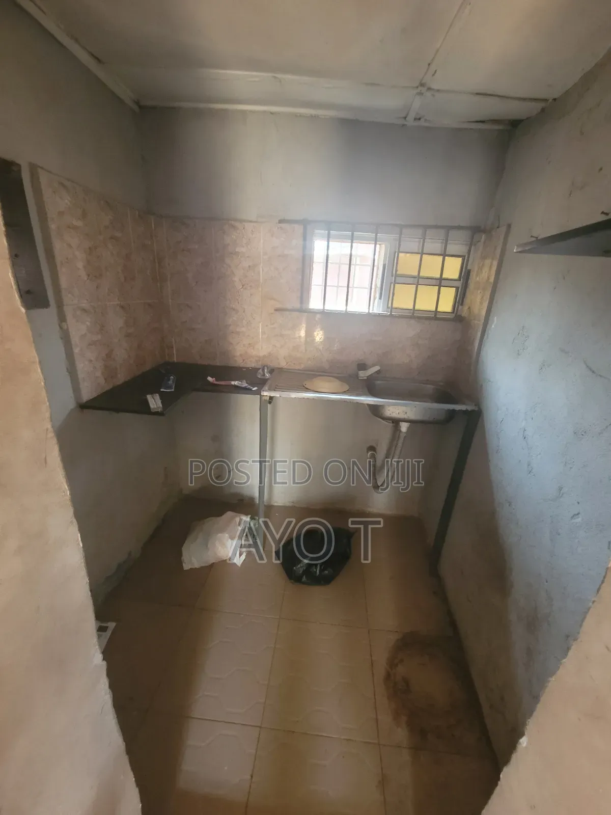 Studio Apartment in Bariga for rent