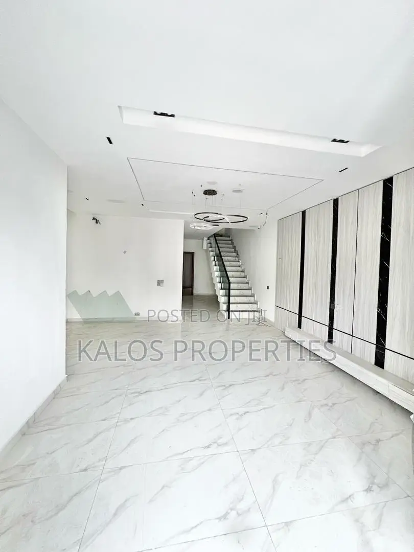 4bdrm Duplex in Orchid Road, Lekki Phase 2 for rent