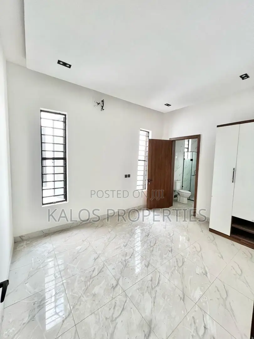 4bdrm Duplex in Orchid Road, Lekki Phase 2 for rent