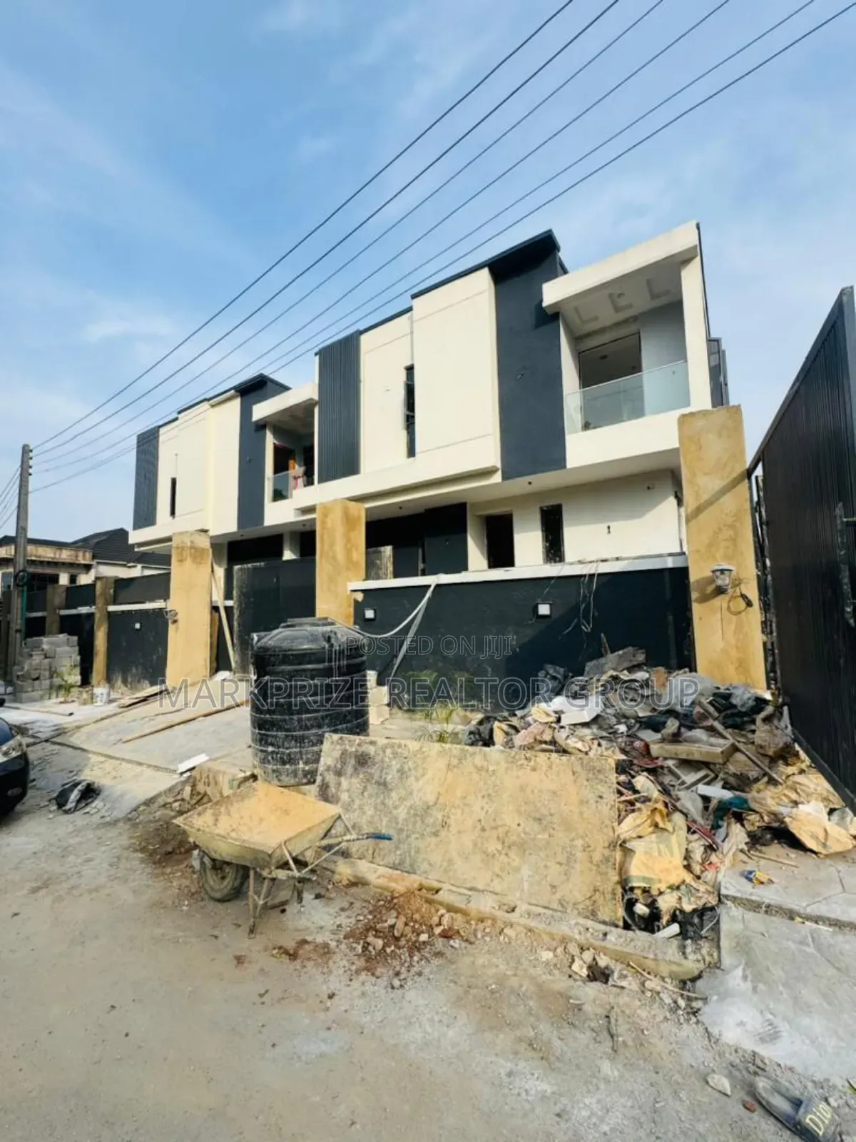 4bdrm Duplex in GRA Phase 1 for sale