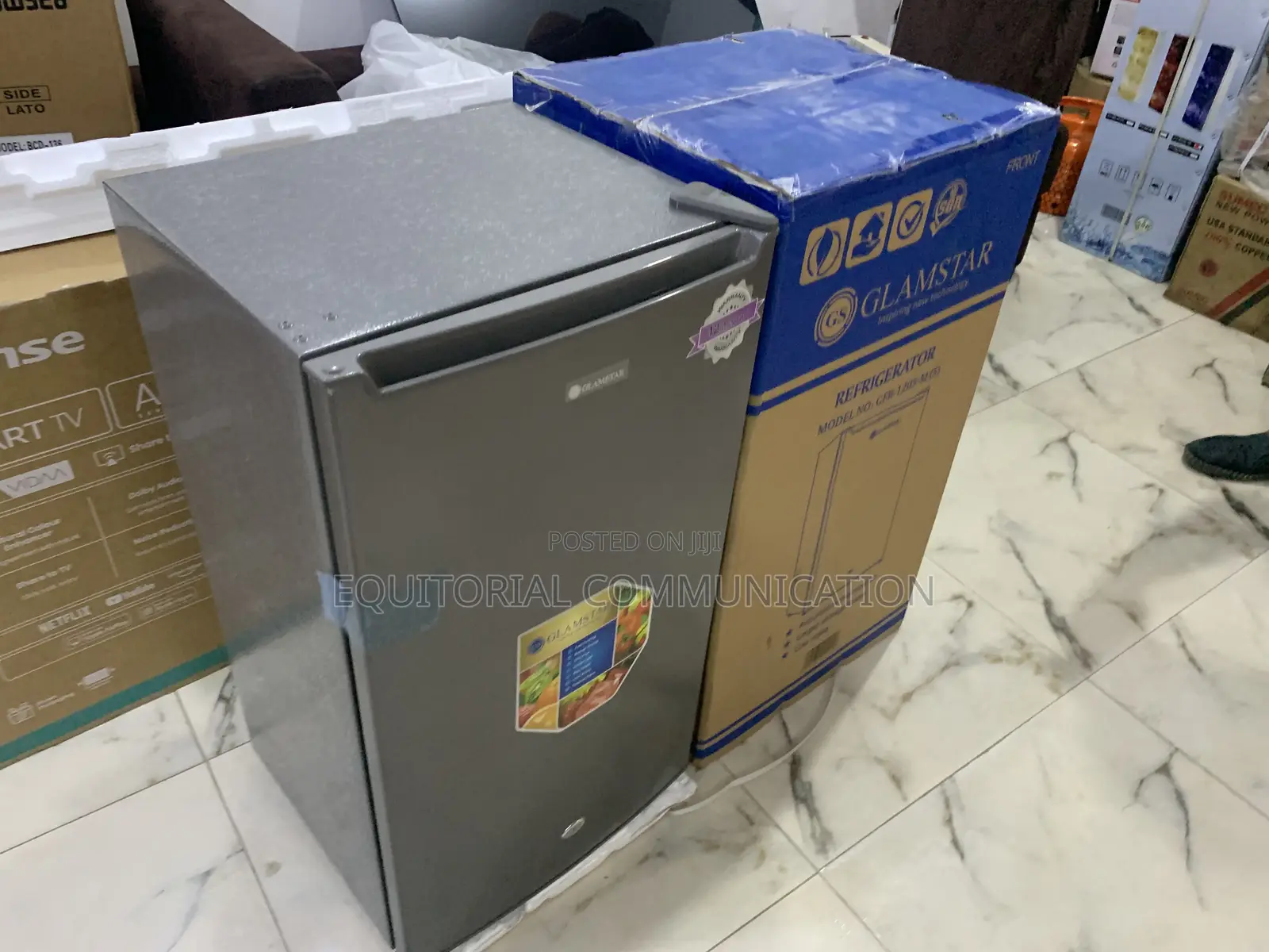 Glamstar GFR-120s-M – Modern Fridge With Minimalist Design
