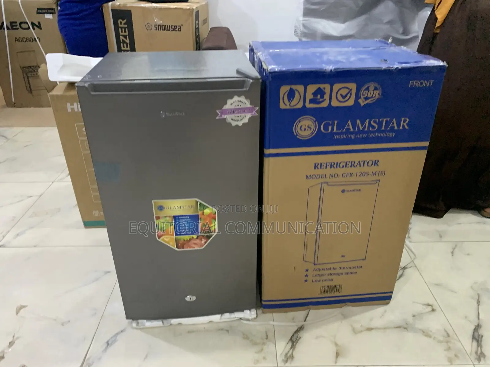 Glamstar GFR-120s-M – Eco-Friendly Compact Refrigerator