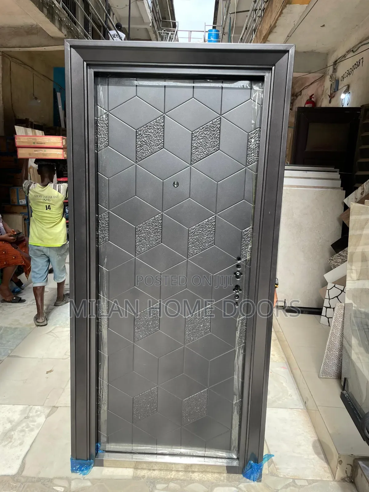 900m Jiuhua Steel Security Door