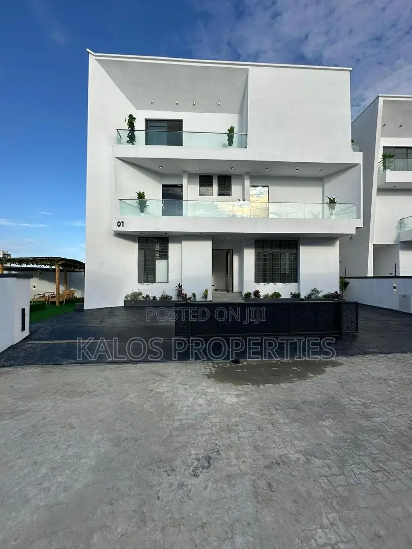 5bdrm Duplex in Chevron Lekki Lagos for sale